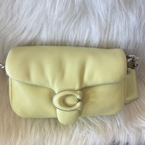 Coach Pillow Tabby 18 ~ Like New Condition